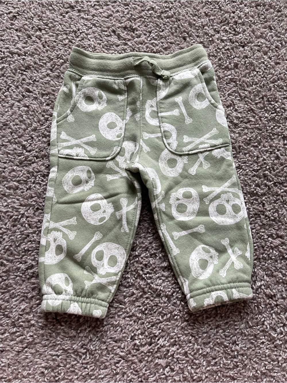 💥Mix &Match -5 for $25💥 NWOT Baby Olive Green Skull Print Jogger Pants - Picture 2 of 4